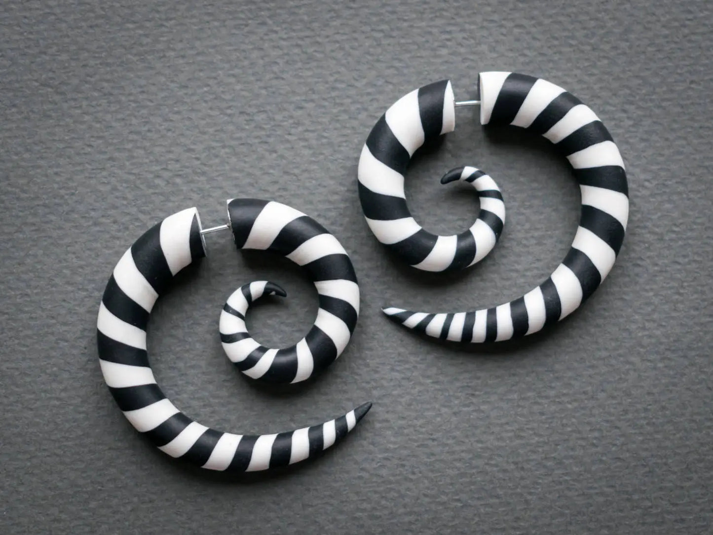 White Black Fake Gauge Earrings, Halloween Spiral Earrings, Cosplay Costume Accessories