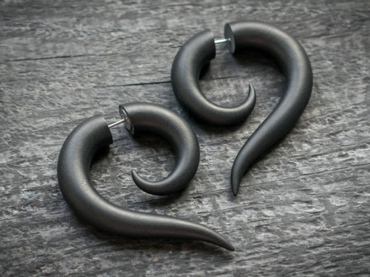 Gothic Spiral Earrings, Cosplay Fake Plugs, Anime Jewelry